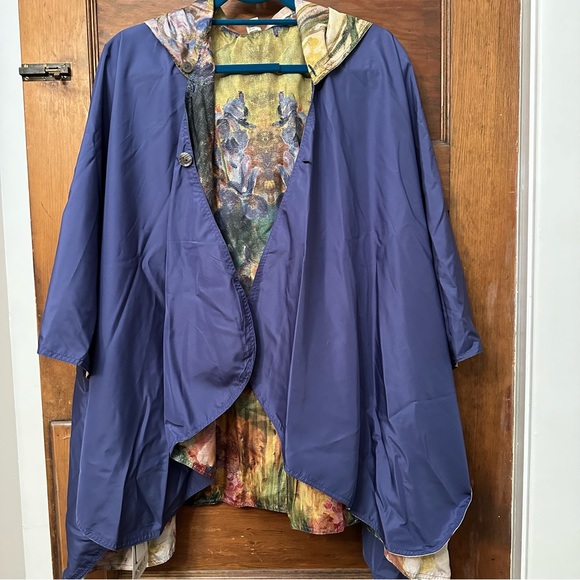 FINE ART RAINCAPER - TIFFANY PEONIES & IRIS TRAVEL CAPE -Reversible with… - Picture 6 of 11